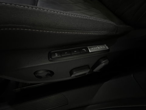 Volkswagen Golf 1.5 eTSI Style Keyles|Memory|Massage|IQ|Camera