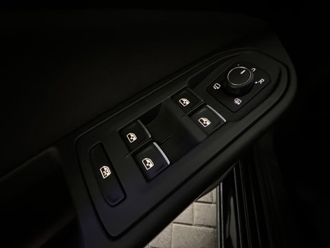 Volkswagen Golf 1.5 eTSI Style Keyles|Memory|Massage|IQ|Camera