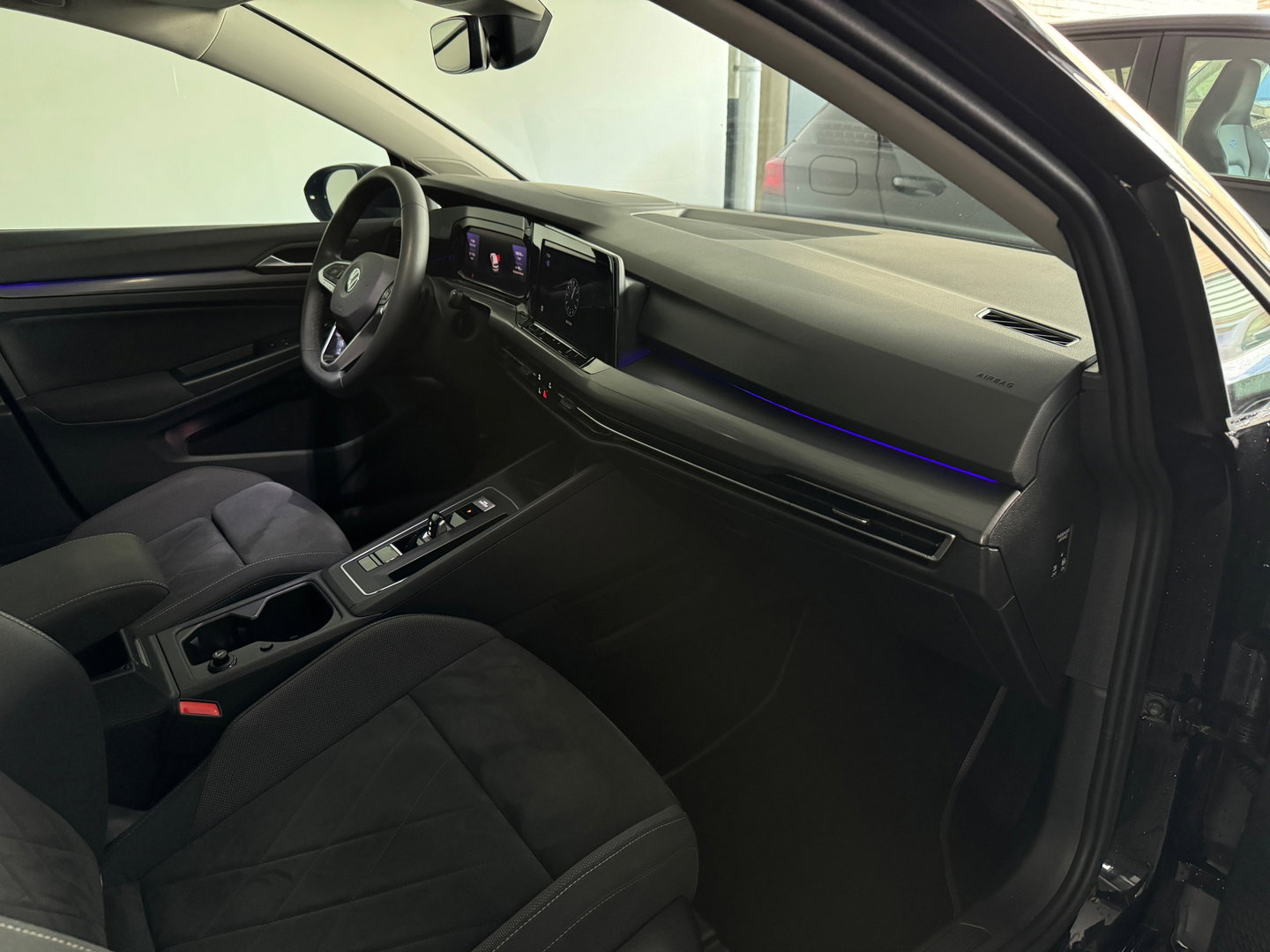 Volkswagen Golf 1.5 eTSI Style Keyles|Memory|Massage|IQ|Camera