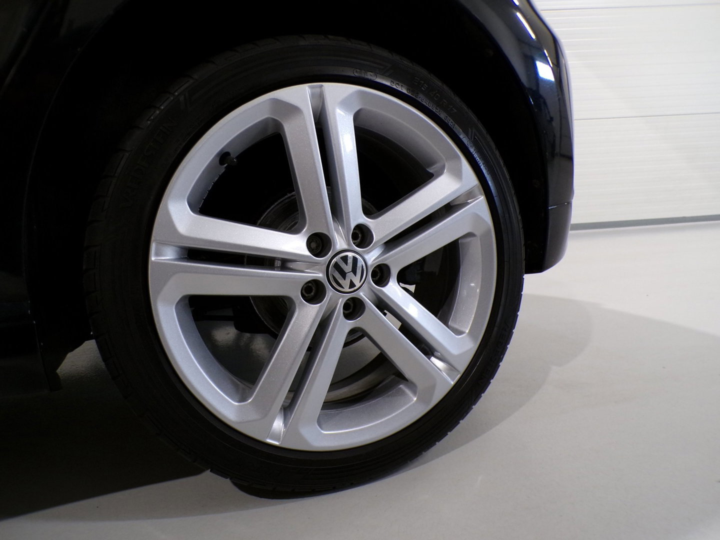 Volkswagen Polo 1.2 TSI R-Line Edition "Origineel NL!" Panoramadak Xenon-LED Navigatie Bluetooth Cruise-control 17"Velgen Garantie