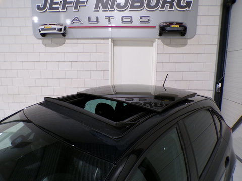 Volkswagen Polo 1.2 TSI R-Line Edition "Origineel NL!" Panoramadak Xenon-LED Navigatie Bluetooth Cruise-control 17"Velgen Garantie