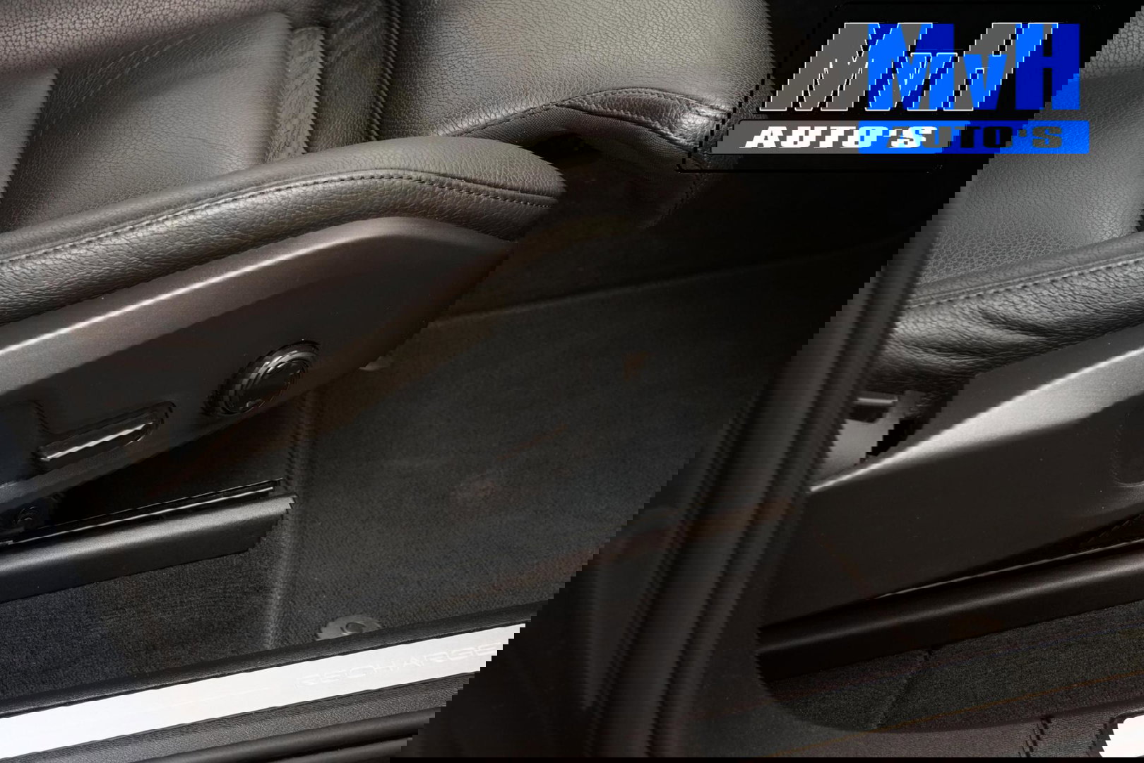 Volvo XC60 2.0 Recharge T6 AWD Business Pro|PANO|LUXE!|TREKH