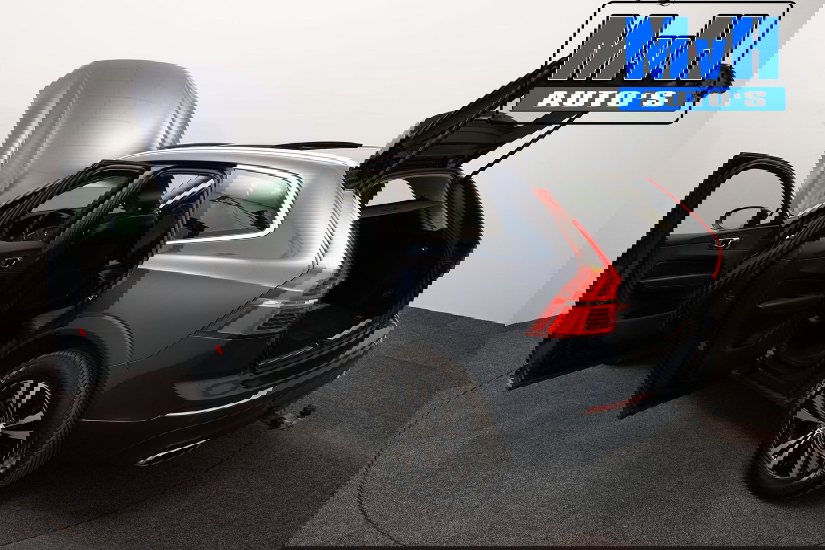 Volvo XC60 2.0 Recharge T6 AWD Business Pro|PANO|LUXE!|TREKH