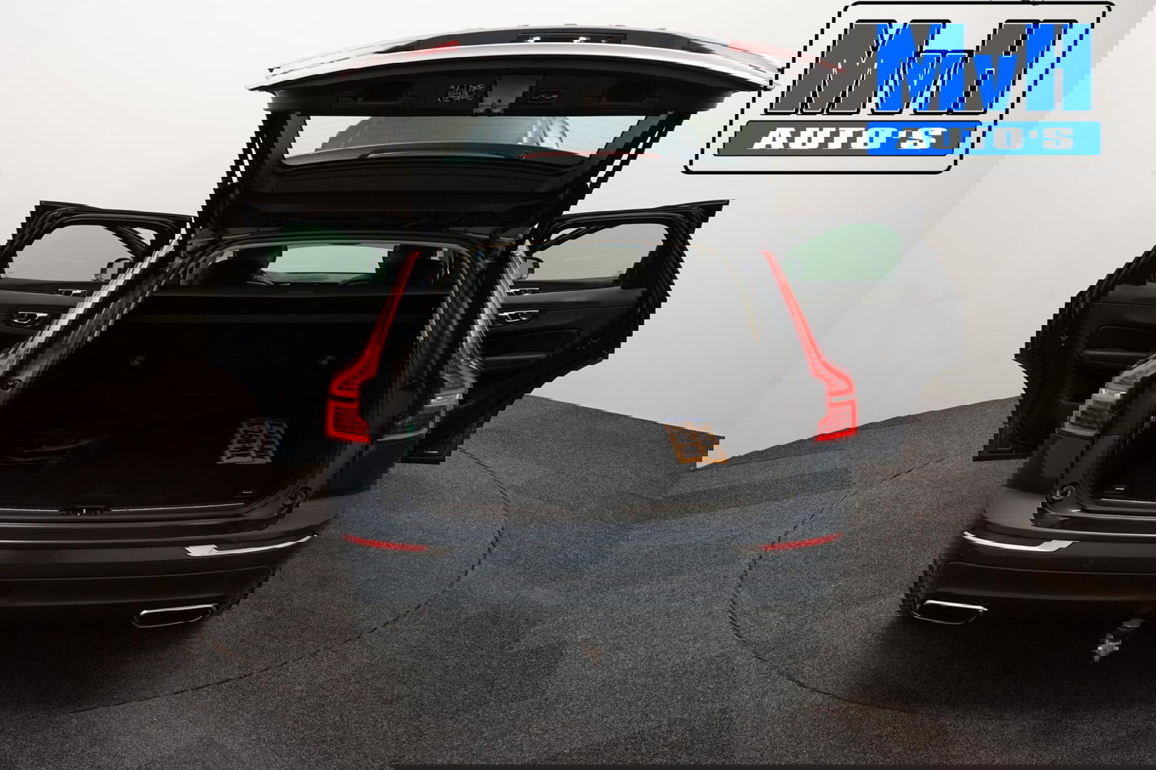 Volvo XC60 2.0 Recharge T6 AWD Business Pro|PANO|LUXE!|TREKH