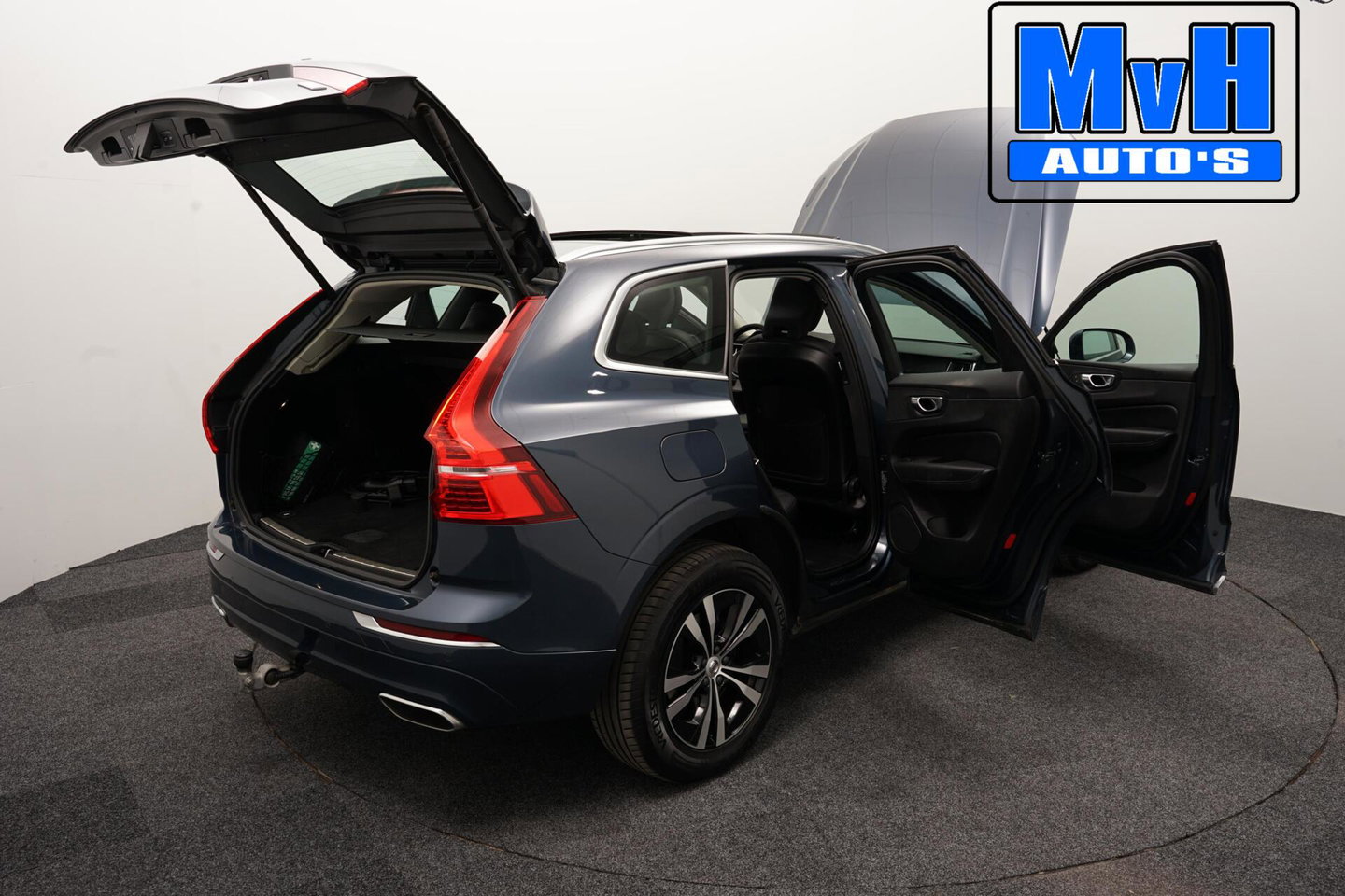 Volvo XC60 2.0 Recharge T6 AWD Business Pro|PANO|LUXE!|TREKH