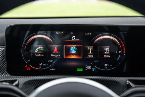 Mercedes-Benz A-Klasse 250 e Business Solution Luxury Limited CARPLAY / LEER / CAMERA / AUTOMAAT