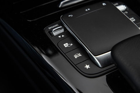 Mercedes-Benz A-Klasse 250 e Business Solution Luxury Limited CARPLAY / LEER / CAMERA / AUTOMAAT