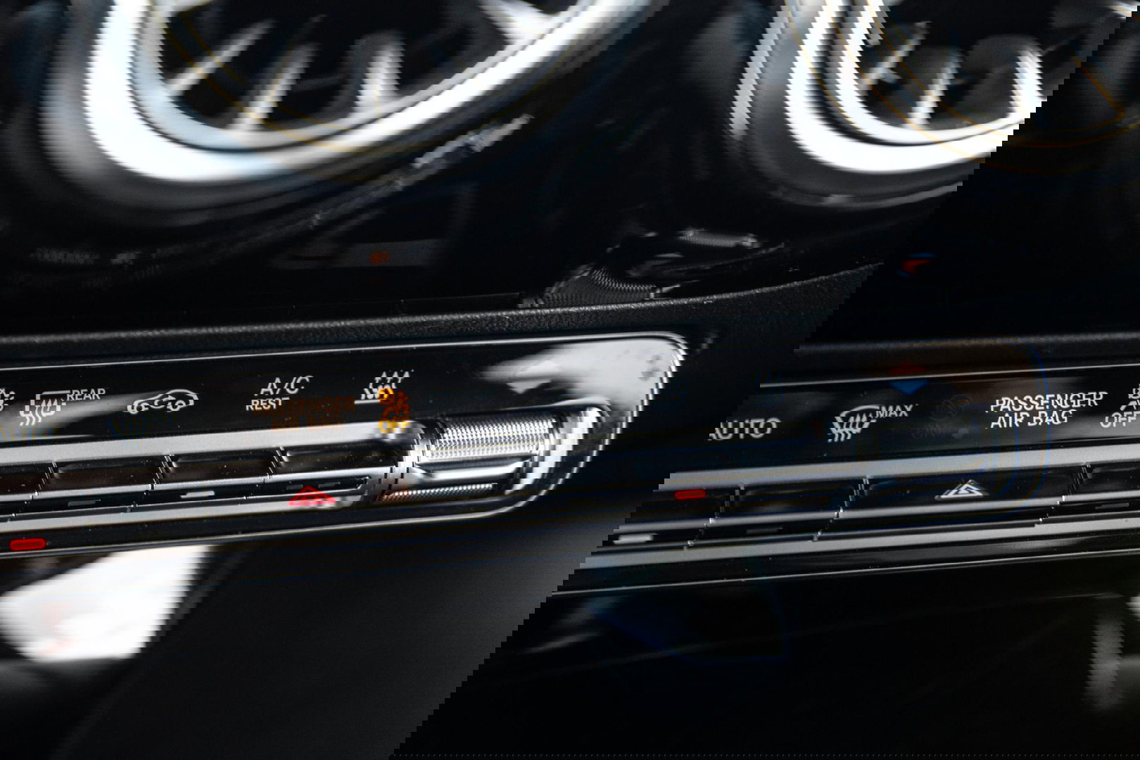 Mercedes-Benz A-Klasse 250 e Business Solution Luxury Limited CARPLAY / LEER / CAMERA / AUTOMAAT