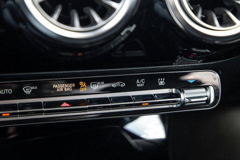 Mercedes-Benz A-Klasse 250 e Business Solution Luxury Limited CARPLAY / LEER / CAMERA / AUTOMAAT