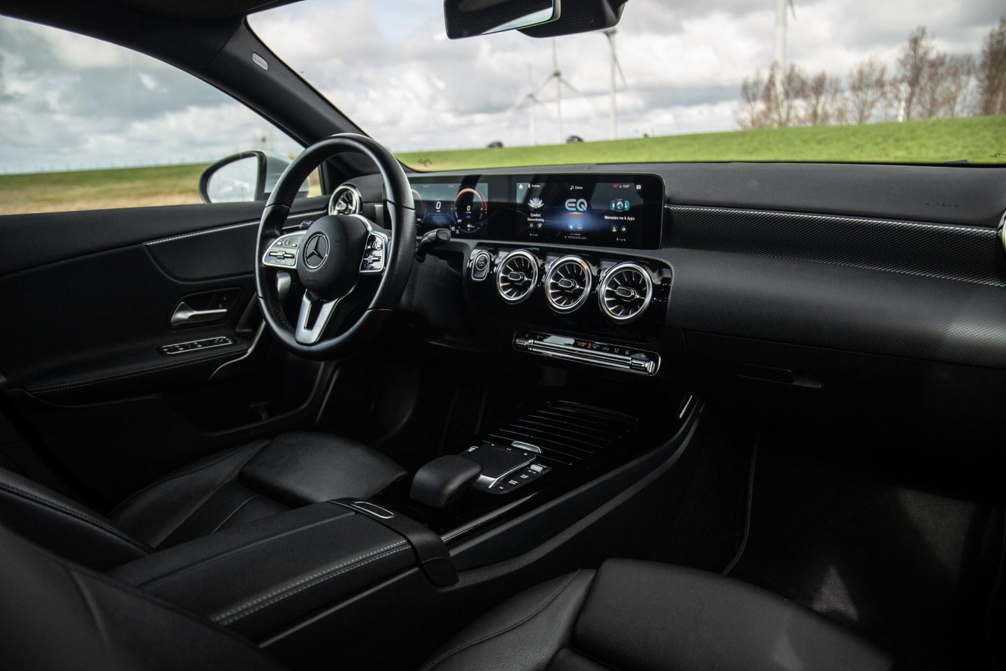 Mercedes-Benz A-Klasse 250 e Business Solution Luxury Limited CARPLAY / LEER / CAMERA / AUTOMAAT