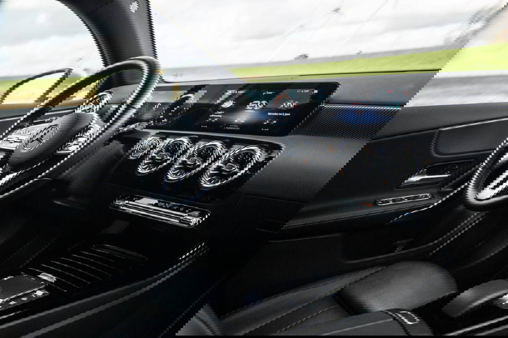 Mercedes-Benz A-Klasse 250 e Business Solution Luxury Limited CARPLAY / LEER / CAMERA / AUTOMAAT