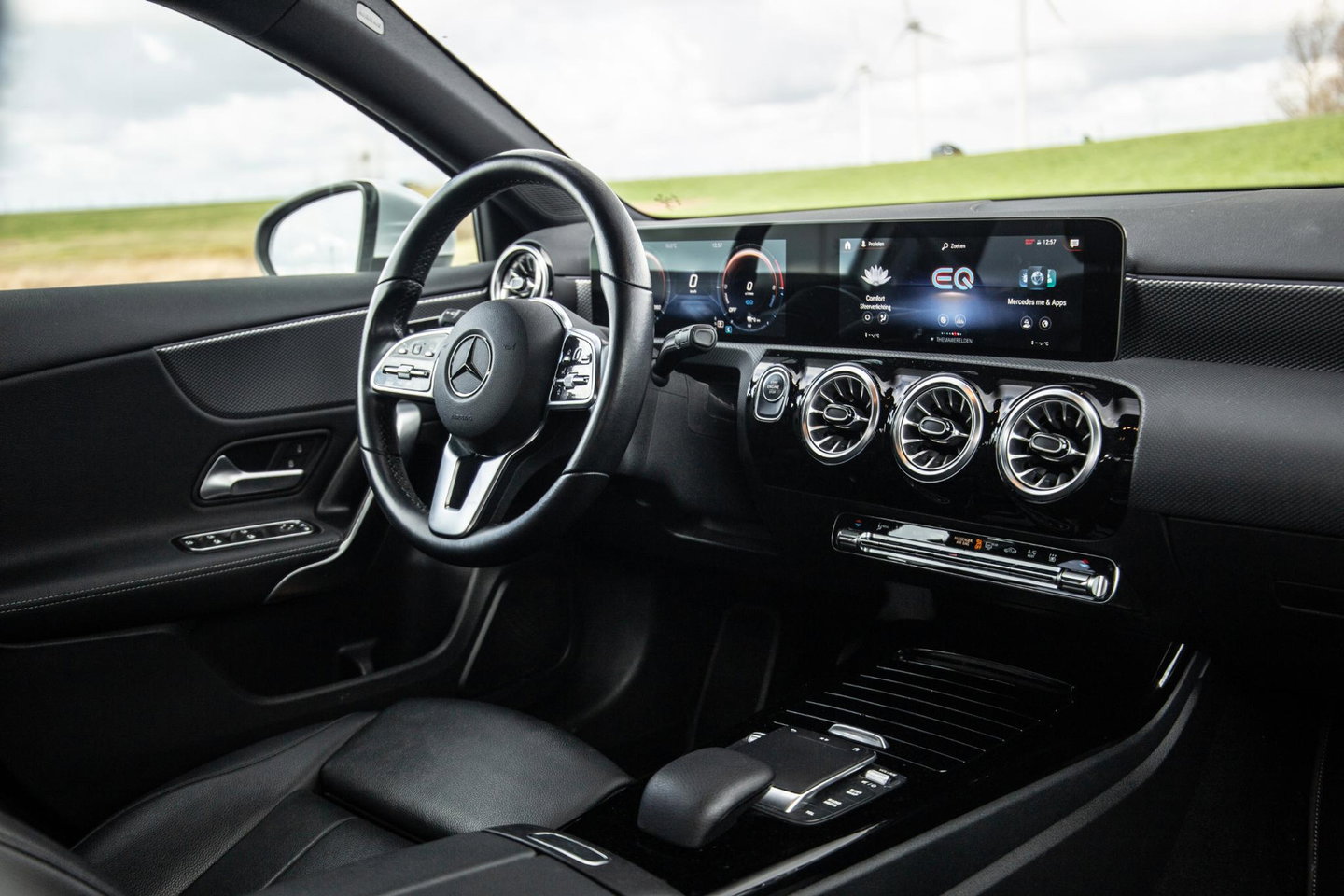 Mercedes-Benz A-Klasse 250 e Business Solution Luxury Limited CARPLAY / LEER / CAMERA / AUTOMAAT