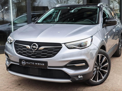Opel Grandland X 1.6 Turbo Hybrid4 Ultimate