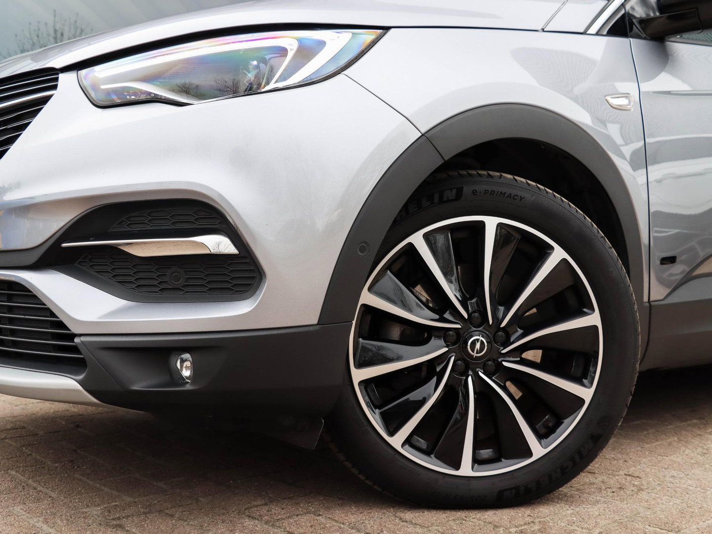 Opel Grandland X 1.6 Turbo Hybrid4 Ultimate