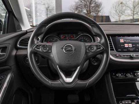Opel Grandland X 1.6 Turbo Hybrid4 Ultimate