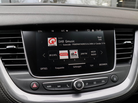 Opel Grandland X 1.6 Turbo Hybrid4 Ultimate