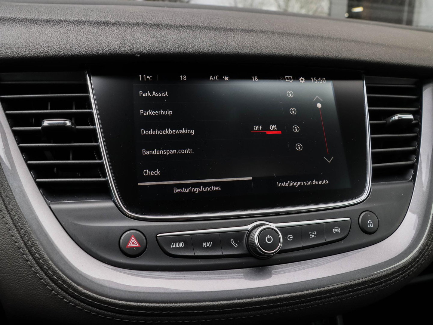 Opel Grandland X 1.6 Turbo Hybrid4 Ultimate