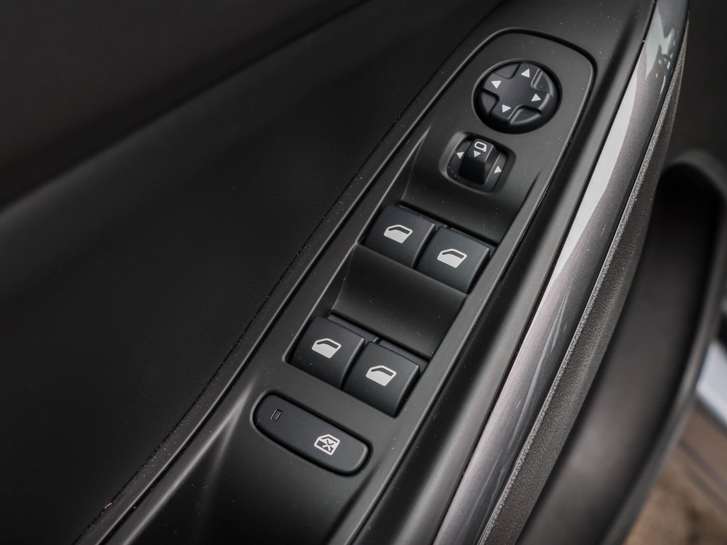 Opel Grandland X 1.6 Turbo Hybrid4 Ultimate