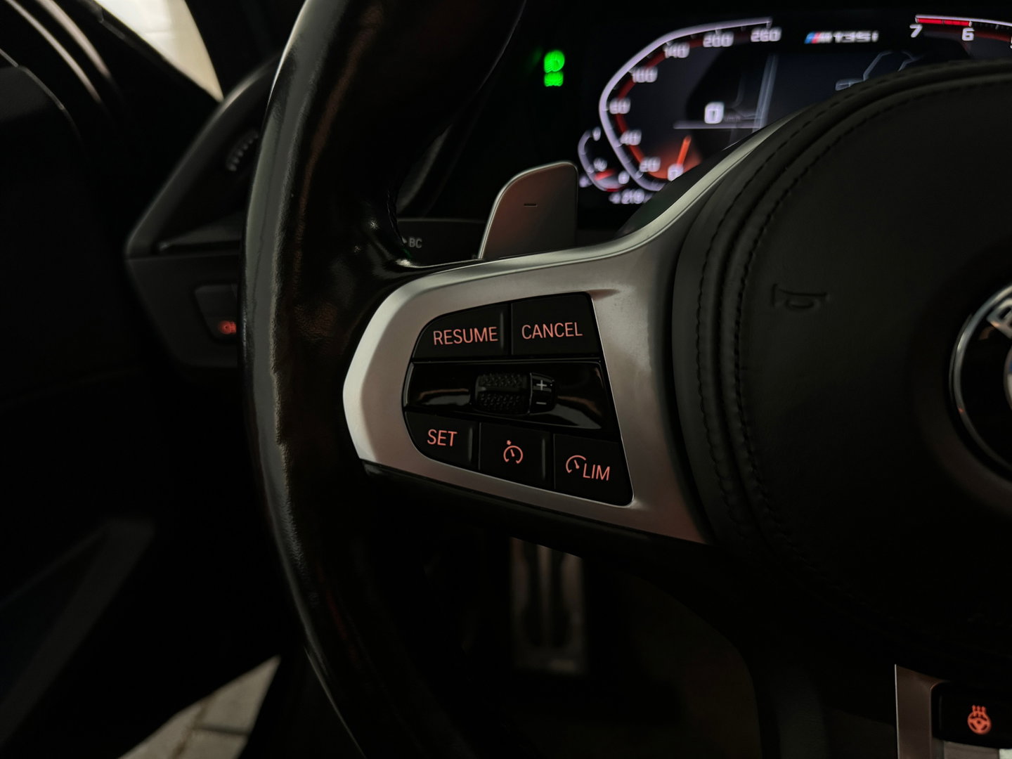 BMW 1-serie M135i xDrive Executive Pano|Keyless|Sfeer|HuD