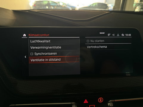 BMW 1-serie M135i xDrive Executive Pano|Keyless|Sfeer|HuD