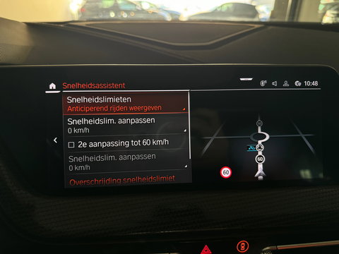 BMW 1-serie M135i xDrive Executive Pano|Keyless|Sfeer|HuD