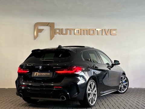 BMW 1-serie M135i xDrive Executive Pano|Keyless|Sfeer|HuD