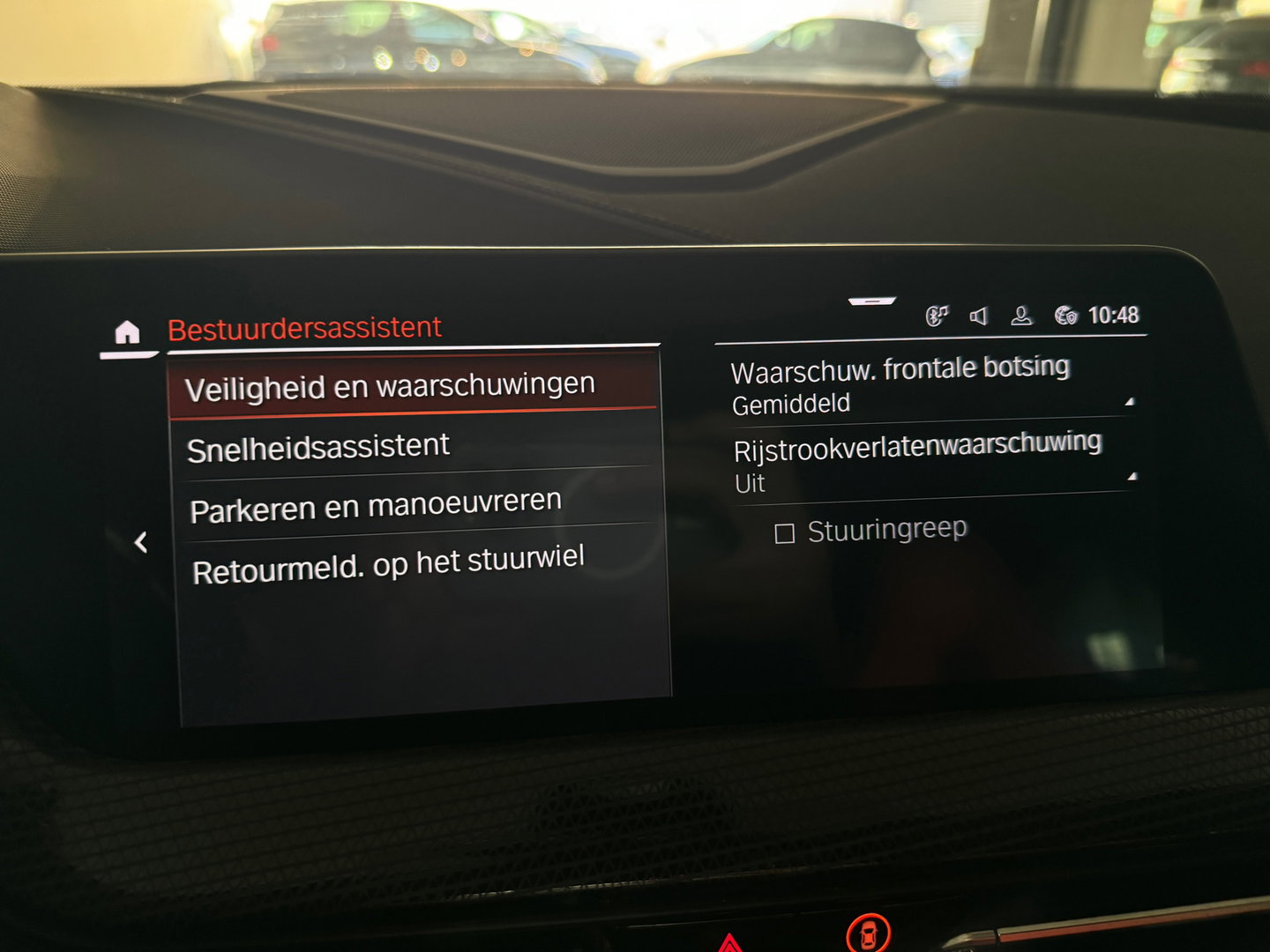 BMW 1-serie M135i xDrive Executive Pano|Keyless|Sfeer|HuD