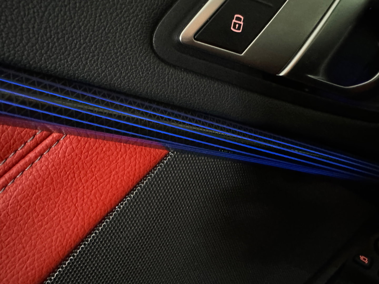 BMW 1-serie M135i xDrive Executive Pano|Keyless|Sfeer|HuD