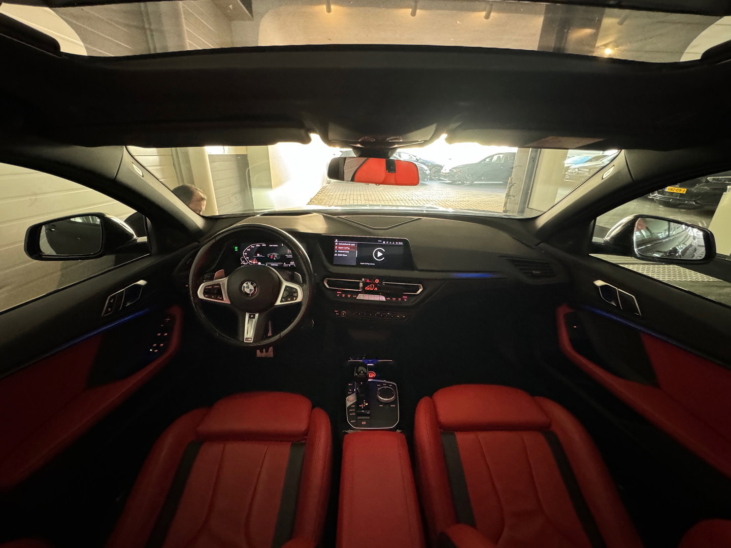 BMW 1-serie M135i xDrive Executive Pano|Keyless|Sfeer|HuD