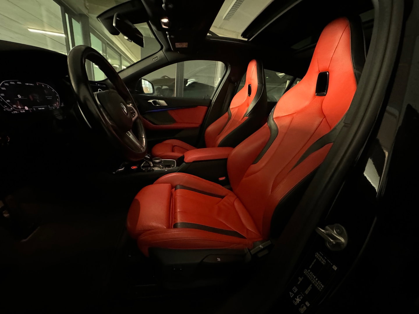 BMW 1-serie M135i xDrive Executive Pano|Keyless|Sfeer|HuD