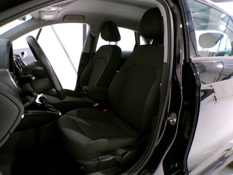 Audi A1 Sportback 1.0 TFSI Adrenalin S-Line "Origineel NL!" Automaat! Stoelverwarming Parkeersensoren Navigatie Bluetooth 17"Velg