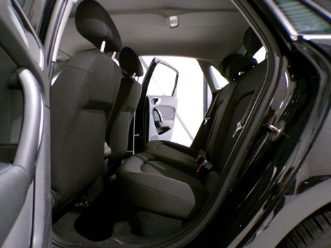 Audi A1 Sportback 1.0 TFSI Adrenalin S-Line "Origineel NL!" Automaat! Stoelverwarming Parkeersensoren Navigatie Bluetooth 17"Velg