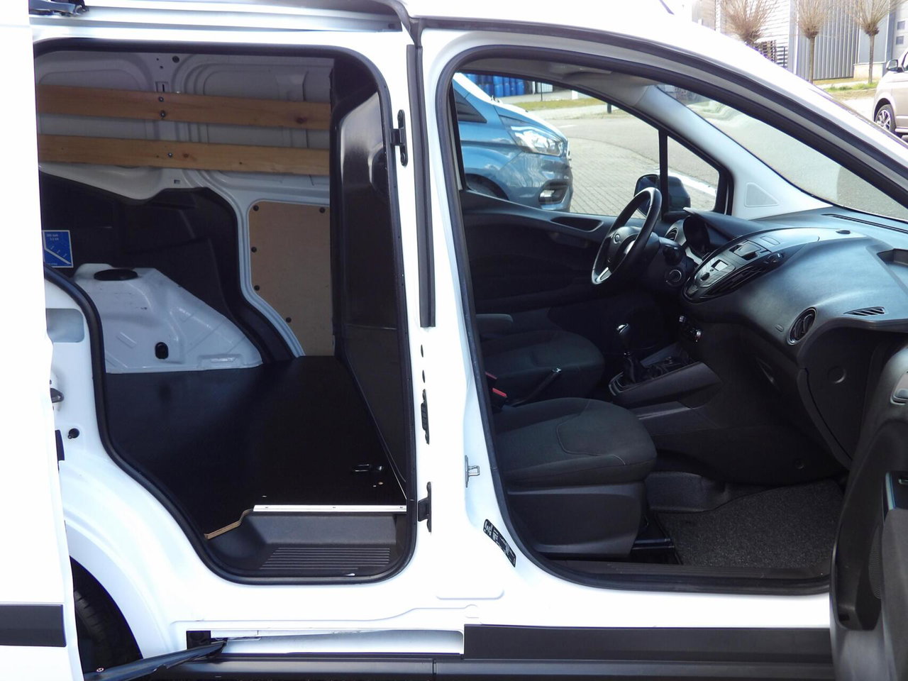 Ford Transit Courier