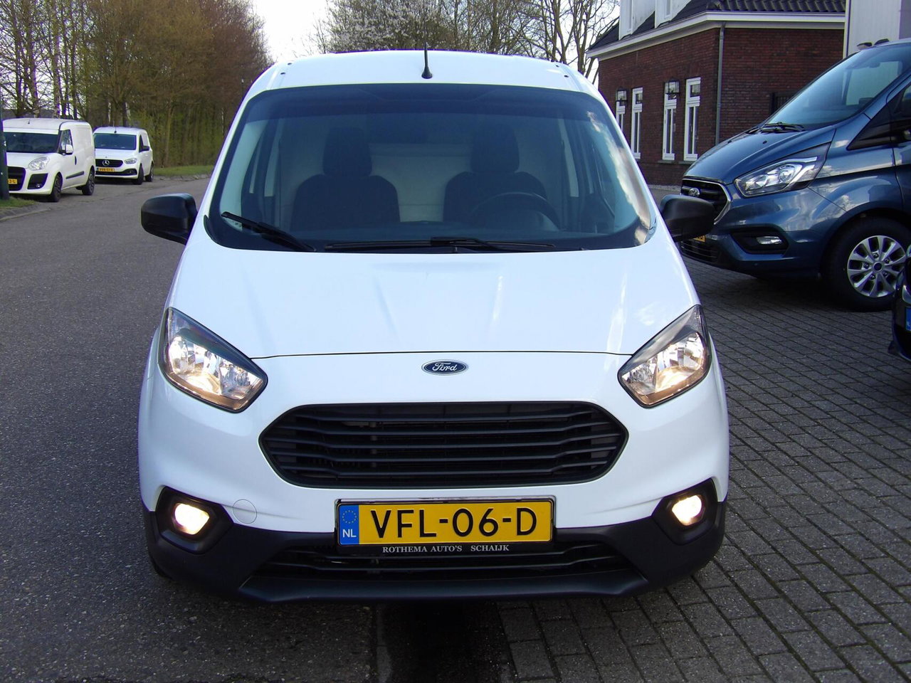 Ford Transit Courier