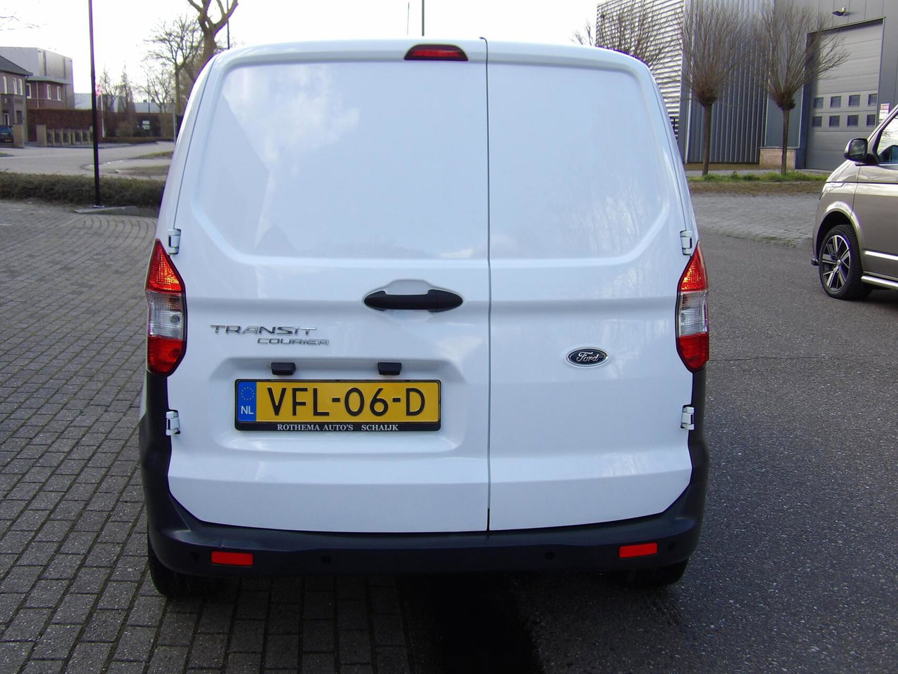 Ford Transit Courier