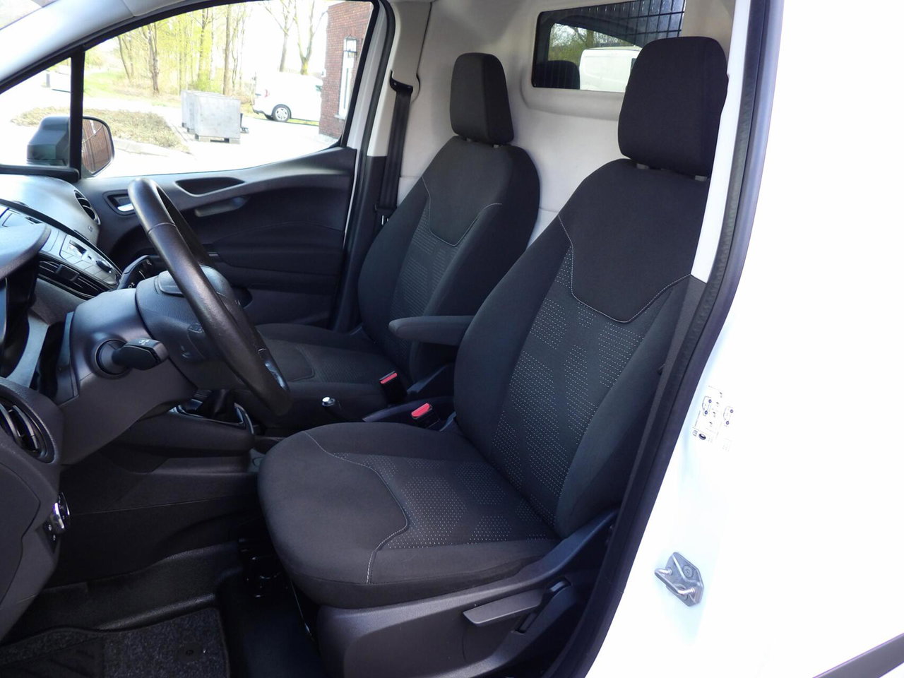 Ford Transit Courier