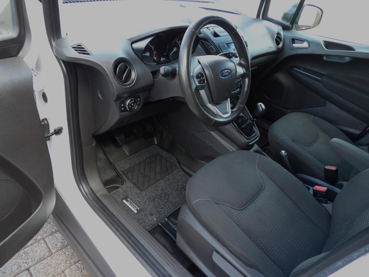 Ford Transit Courier