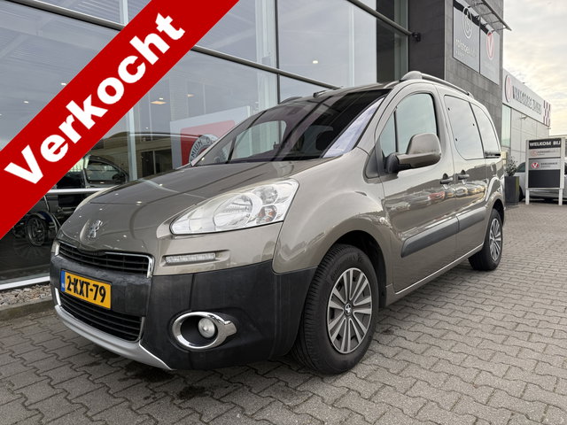 Peugeot Partner - Tepee 3+1 of 5+0 Rolstoelauto 1.6 VTi Active (Zeer nette 3+1 Rolstoelauto met knielsysteem!)