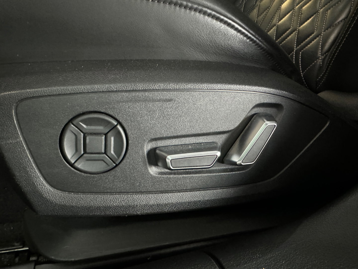 Audi A6 Avant 45 TFSI quattro S Line Pano|RS Seat|Memory|B&O