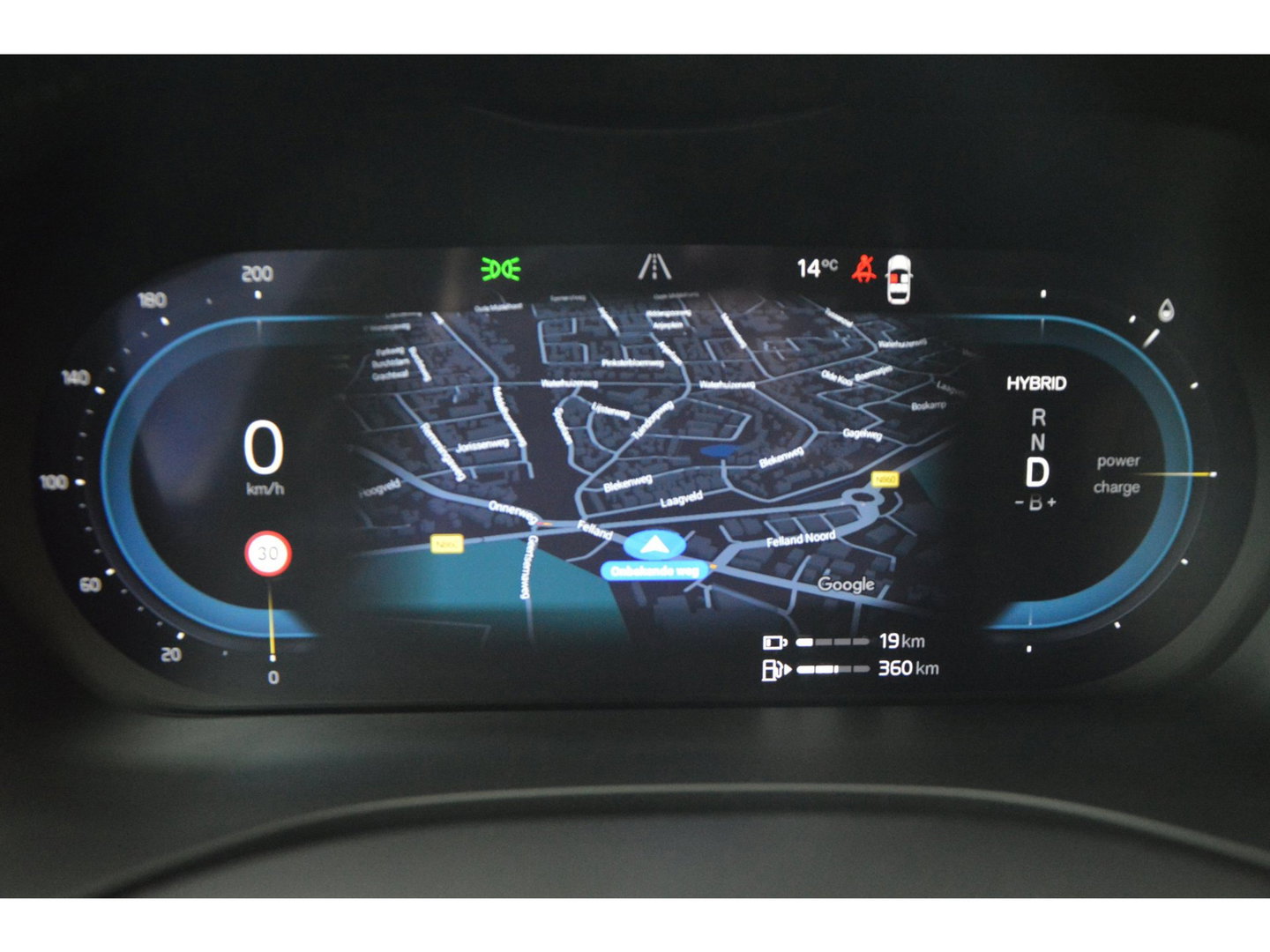 Volvo XC60 T6 Hybride AWD Plus Dark LONG RANGE | Panoramadak | Stoel + Stuur Verwarmd | Camera | Apple CarPlay |