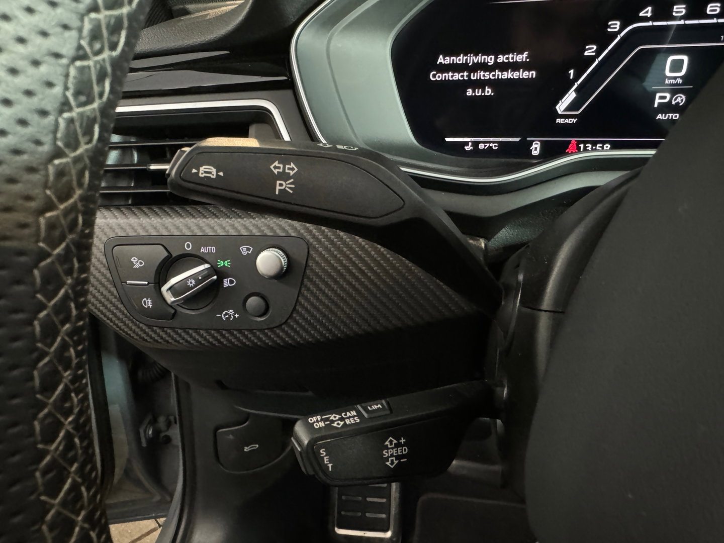 Audi RS4 Avant 2.9 TFSI quattro Ceramic|Pano|HuD|B&O|Massage