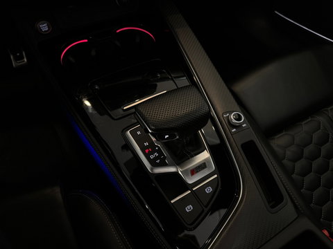 Audi RS4 Avant 2.9 TFSI quattro Ceramic|Pano|HuD|B&O|Massage