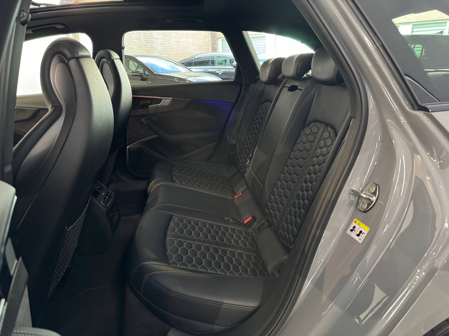 Audi RS4 Avant 2.9 TFSI quattro Ceramic|Pano|HuD|B&O|Massage