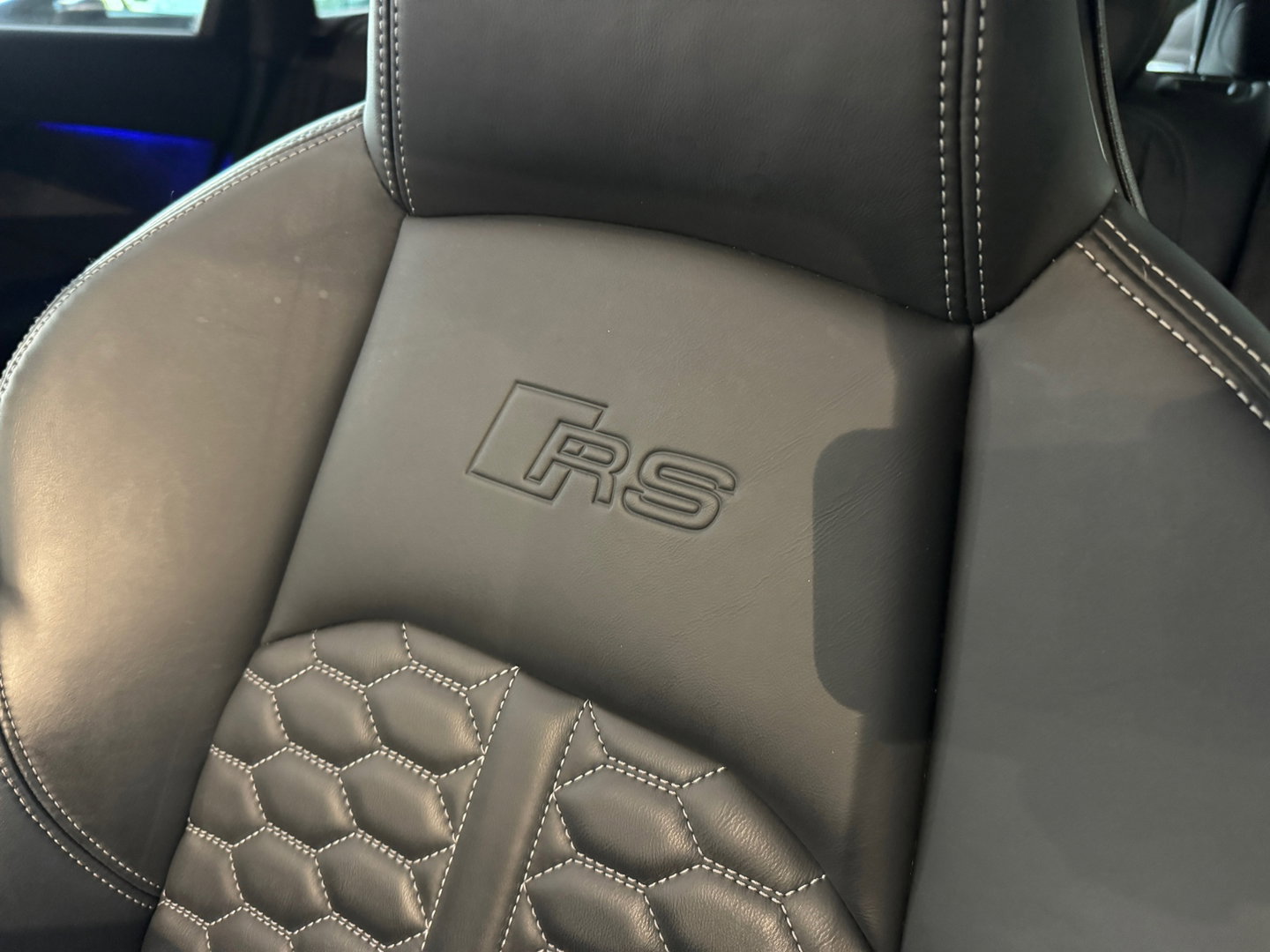 Audi RS4 Avant 2.9 TFSI quattro Ceramic|Pano|HuD|B&O|Massage