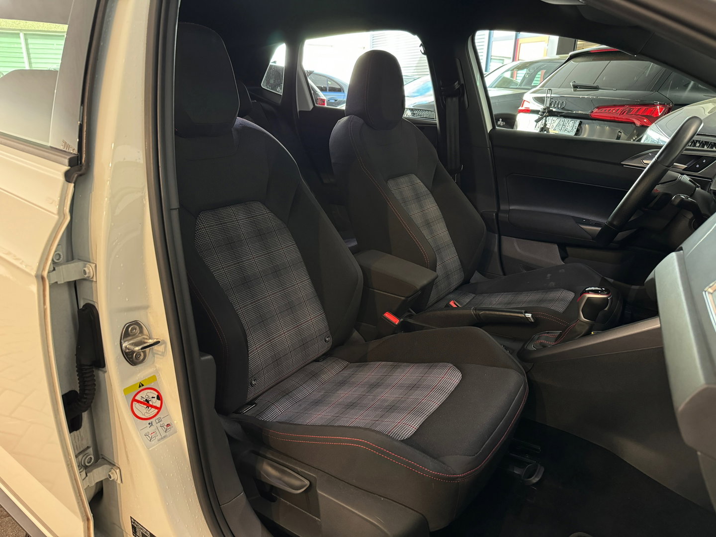 Volkswagen Polo 2.0 TSI GTI Sfeer|CarPlay|IQ|Keyless|Virtual