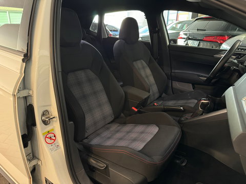 Volkswagen Polo 2.0 TSI GTI Sfeer|CarPlay|IQ|Keyless|Virtual