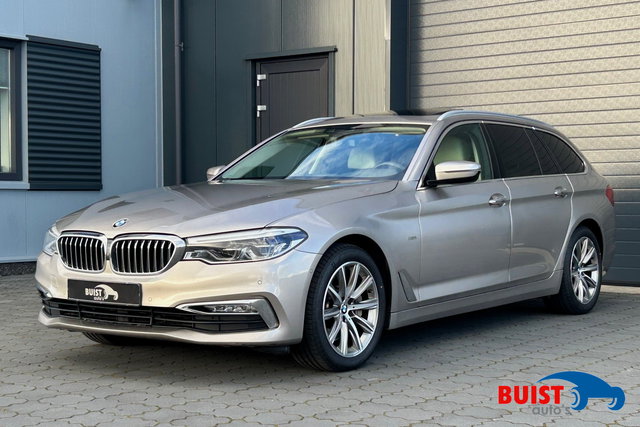 BMW 5 Serie - Touring 530d xDrive High Executive PANO KEYLESS COMFORTSTOEL LEER TREKHAAK
