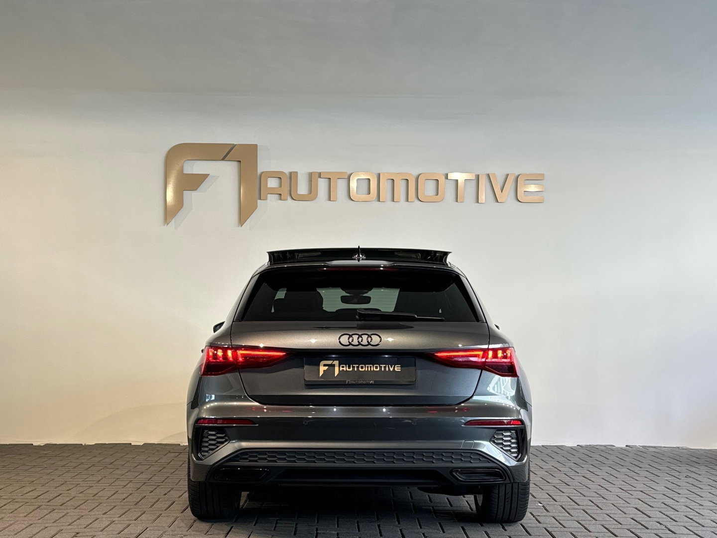 Audi A3 Sportback 45 TFSI e S Line Pano|Keyless|Dodehoek|ACC