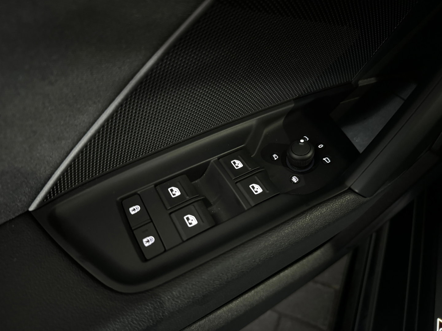 Audi A3 Sportback 45 TFSI e S Line Pano|Keyless|Dodehoek|ACC