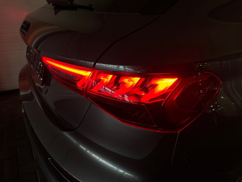 Audi A3 Sportback 45 TFSI e S Line Pano|Keyless|Dodehoek|ACC